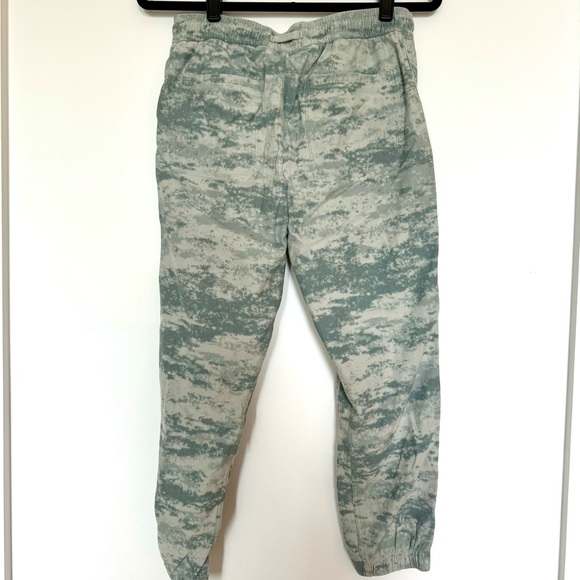 Athleta Farallon Camo Joggers Sweatpants - Size S - Picture 4 of 11